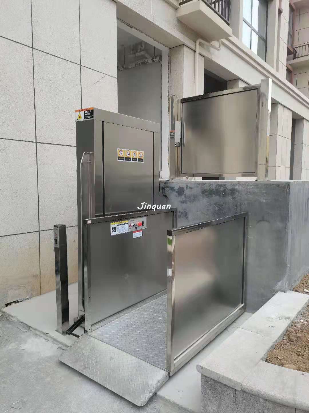 無(wú)障礙升降機(jī)